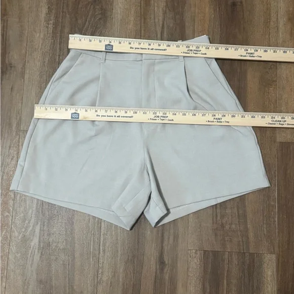 Abercrombie and Fitch Women's Beige High-Waisted Tailored Shorts NWT - Picture 6 of 6